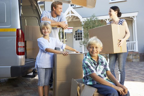 Friernbarnet moving truck service for local home and business moves